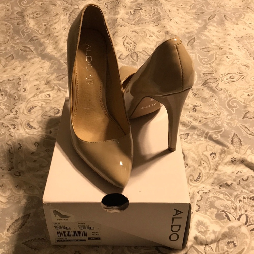 Aldo nude 4inch heels